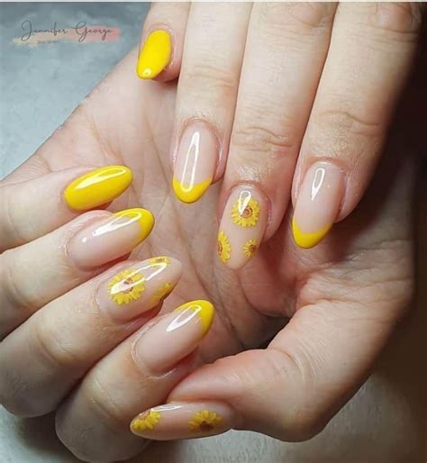 Detalle imagen uñas acrilicas amarillas con flores Thptnganamst edu vn