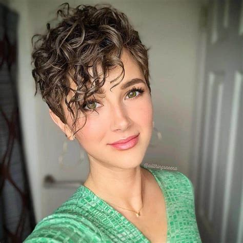 Latest short pixie haircuts cannot only emphasize the beauty of the female face, but short mohawk short pixie haircuts short hairstyles for women cool hairstyles pixie mohawk short undercut haircut short punk pixie haircut edgy. 2021 New Short Haircuts - 25+ » Trendiem