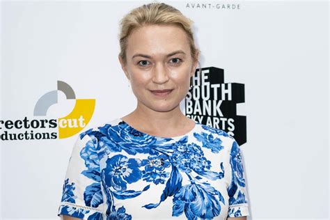 Sophia Myles Father Peter Dies After Treatment For Coronavirus
