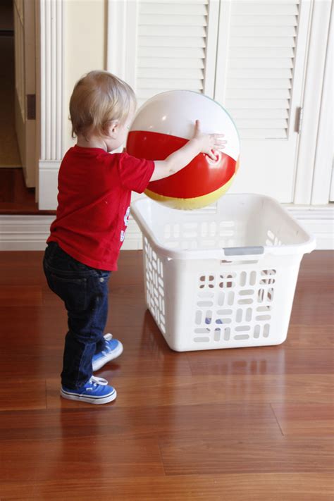 Back in the fall, i bought a package of 100 ball pit balls on a whim on walmart. 10 Brilliant Indoor Play Ideas Using a Beach Ball - Modern ...
