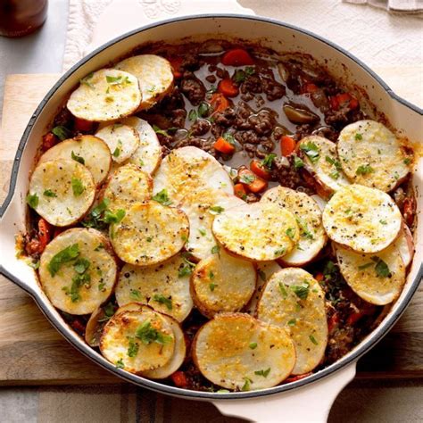 Add garlic and stir for about 30 seconds before adding the ground. Potato-Topped Ground Beef Skillet Recipe | Taste of Home
