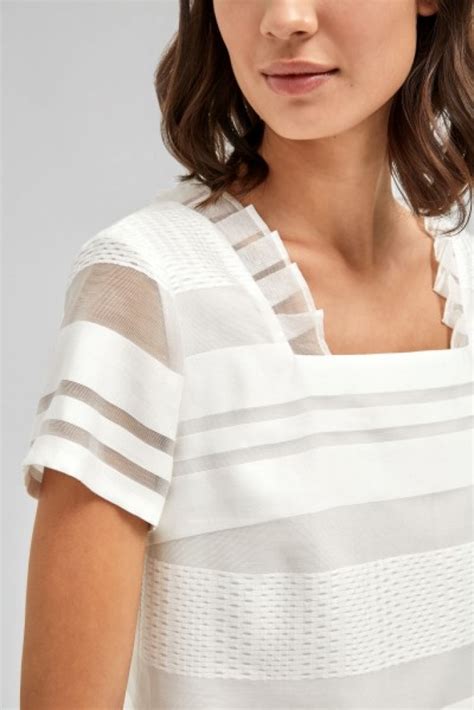 ©2019 tops by cop | privacy policy Top COP COPINE CULTIVE Blanc COP COPINE - Vêtements de ...