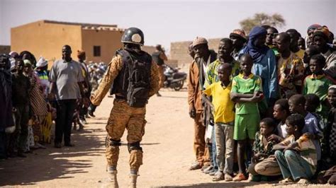 More Than 237000 People Flee Islamist Raids In Burkina Faso In The
