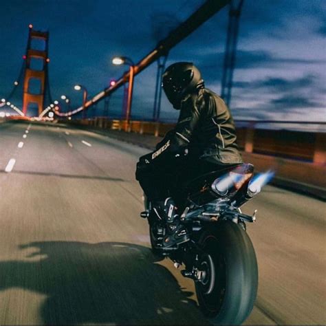 Me Gusta Comentarios Moto Sleep Repeat En Instagram Whos Up For A Night Ride