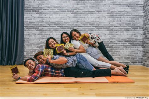 8 Super Extra Group Photo Poses That Will Take Fun Shot To Level 99 This Cny Thesmartlocal