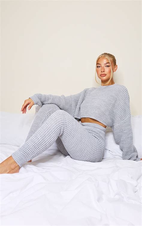 Grey Waffle Knitted Crop Lounge Set Prettylittlething Ca