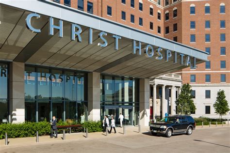 The Christ Hospital Joint And Spine Center By Skidmore Owings