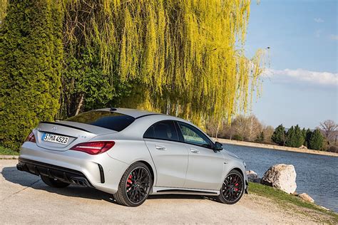 2017 Mercedes Amg Cla 45 Coupe Specs And Photos Autoevolution