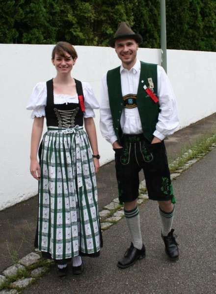 traditional german costumes german costume fashion dirndl