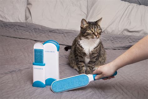 It removes lint and dust from any type of surface. The Cogaris Pet Hair Remover Lint Brush is designed to ...