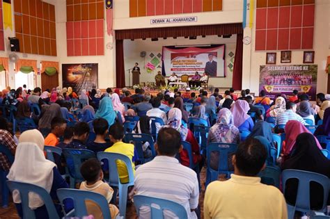 Bank islam malaysia berhad : MAJLIS PENYAMPAIAN SUMBANGAN PERSEKOLAHAN 2019, PERINGKAT ...