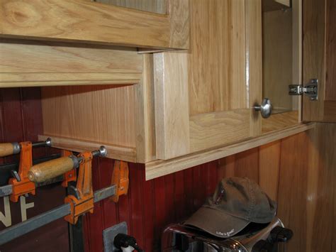 It is necessary to add a pad under the. Installing Molding For Under Cabinet Lighting - Concord ...