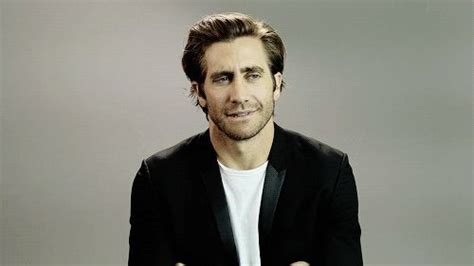 8 Reasons Jake Gyllenhaal Makes The Perfect Holiday Boyfriend Jake