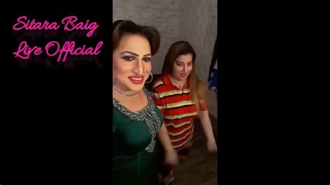 Sitara Baig With Madam Falak Live Talking With Friends Youtube