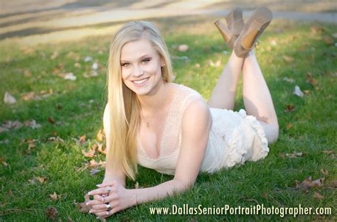Best Dallas Headshot Portrait Photographer Dallas Graduation Portrait