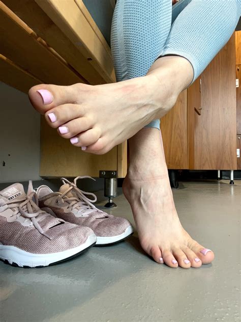 Nice Sweaty Gym Feet 🔥 R Verifiedfeet
