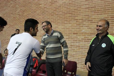 احمد شاه مسعود فرزند دوست محمد يكی از افسران عالی رتبه پوليس دردهم سنبله سال 1332 خورشيدی 1/9/1953 در دهكدهء جنگلك بازارك پنجشير زاده شد. نتايج مسابقات