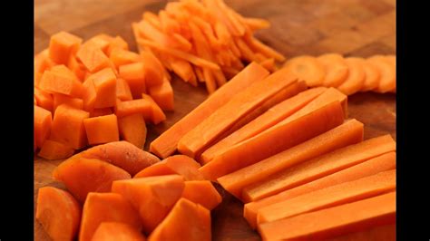 The julienne cut measures 1/8 inch × 1/8 inch × 2 1/2 inches and is basically the allumette cut once you will most often use this cut for carrots, celery, or potatoes, and see the. How To Cut Carrots-Dice, Strip, Slice, Julienne, chunck - YouTube