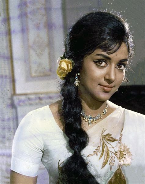 Old Indian Actress Hairstyles Wavy Haircut