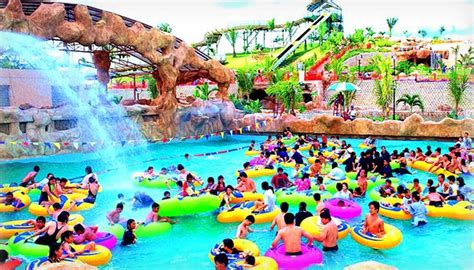 Rexxy water slide at melaka wonderland. Malacca A'Famosa Resort Package | KKKL Travel & Tours