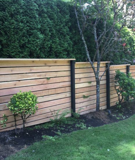 Cedar Fence With Horizontal Boards And Black Posts In 2021 Cedar