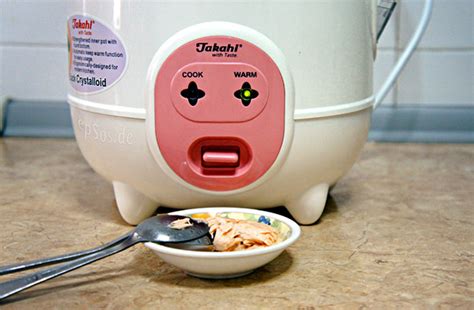 Nah, mudah kan, cara masak menggunakan rice cooker? Cara Memasak Nasi yang Benar. Hasilnya Dijamin Pulen & Tak ...