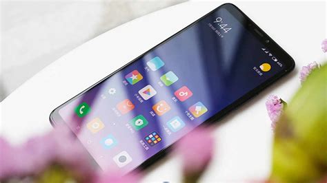 Big display, bigger battery 16.4 cm (6.44) immersive display, 5300mah battery, now available in 4gb + 32gb. Xiaomi Mi Max 3 with 6.9-inch screen, 5,500mAh battery ...