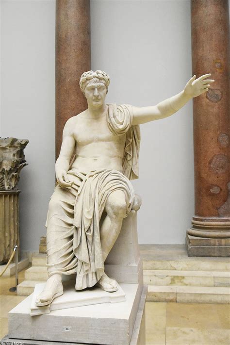 What Ancient Roman Statues Are Actually Supposed to Look Like - Live ...
