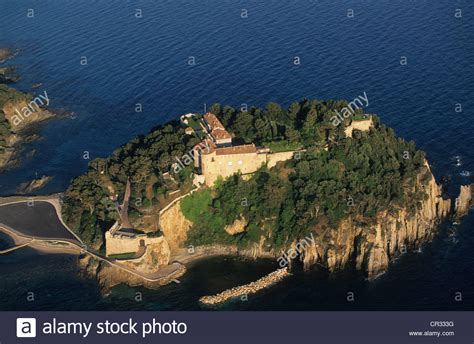 Buchen sie ihre ferienwohnung ganz schnell online. Frankreich, Var, Cap de Bregancon, Fort de Bregancon ...