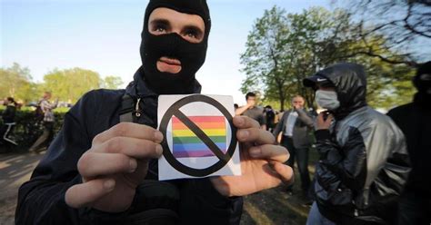 Russias ‘gay Propaganda Censor Attacks Health Website Human Rights Watch