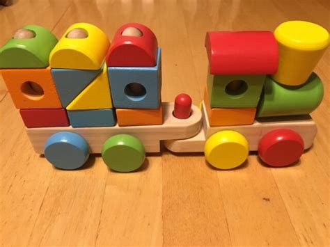 Melissa And Doug Toddler Wooden Stacking Train Toy Set 17 Pieces Age 2