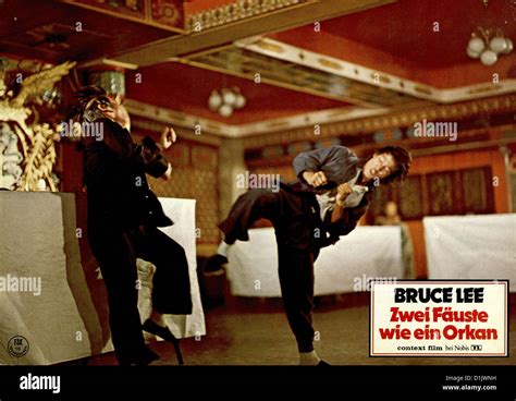 Bruce Lee Zwei Fäuste Wie Ein Orkan Chinese Godfather Szenenbild