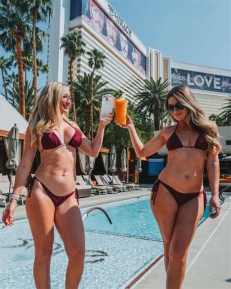 Topless Pools In Vegas In 2023