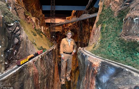 Inside The Worlds Largest Model Railroad Boasting More Than 8 Miles Of