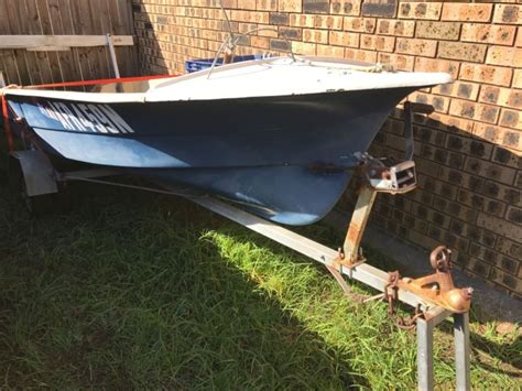 FT Fiberglass Boat With Trailer Can Also Supply A Motor For A Separate Price For Sale From