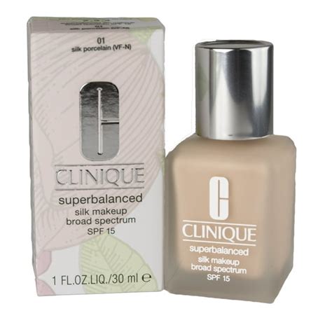Clinique Clinique Superbalanced Silk Makeup Broad Spectrum Spf15