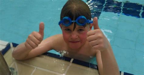 9 Year Old Emmerdale Star Raises £5000 For Dementia Charity After