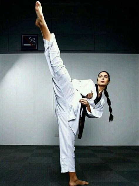 Pin En Sexy Girls Fitness And Martial Arts Girls