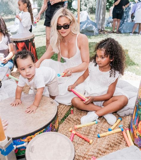 Khloé Kardashian Shares Sweet Family Photo Of Her Babies True And Tatum At Baby babes First