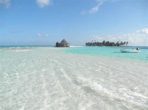 San andrés) is a coral island in the caribbean sea. Escapadas por el Mundo » Escapada a San Andres - Colombia