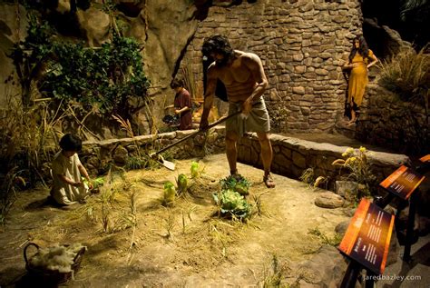 Adam And Eve Working Hard At The Creation Museum In Cincin Flickr