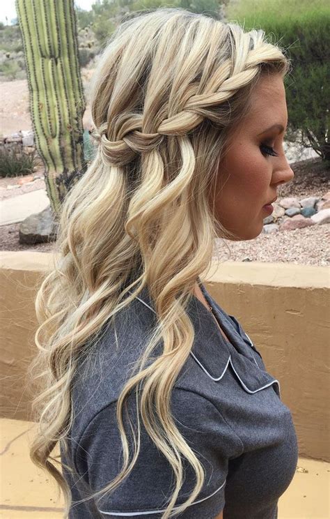 11 Cute And Romantic Hairstyle Ideas For Wedding