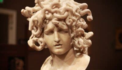 Medusa uma história de tragédia traição e feminismo na mitologia grega