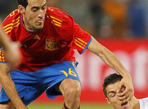 Последние твиты от sergio busquets (@5sergiob). Beer Footy and Birds!: May 2012