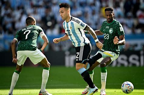 dói muito diz lautaro martínez após derrota da argentina na estreia da copa do mundo
