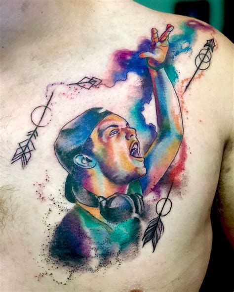 He started remixing and making tracks at his home at the age of 18. Pin by Wiki Małyska on Tatuaże | Avicii tattoo, Edm tattoo ...