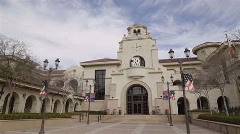 City Of Temecula Civic Center 6 Minutes Drive To The South Of Temecula