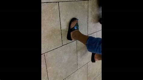 Candid Sexy Ebony Feet And Toes In Flip Flops Youtube