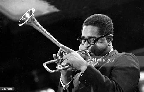 Trumpet Player Cheeks Photos And Premium High Res Pictures Getty Images