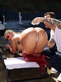 Fat Whore Julie Cash Fucks Tattooed Guy Outdoors Photos Alex Legend